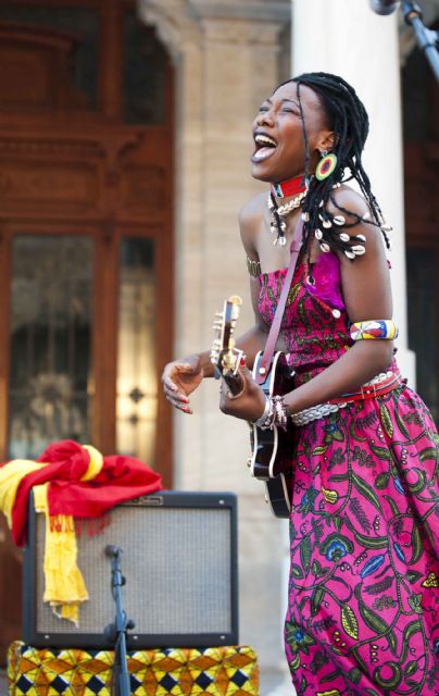 Soul y ritmos africanos se combinaron con Faotumata Diawara en La Mar de Músicas - 5, Foto 5
