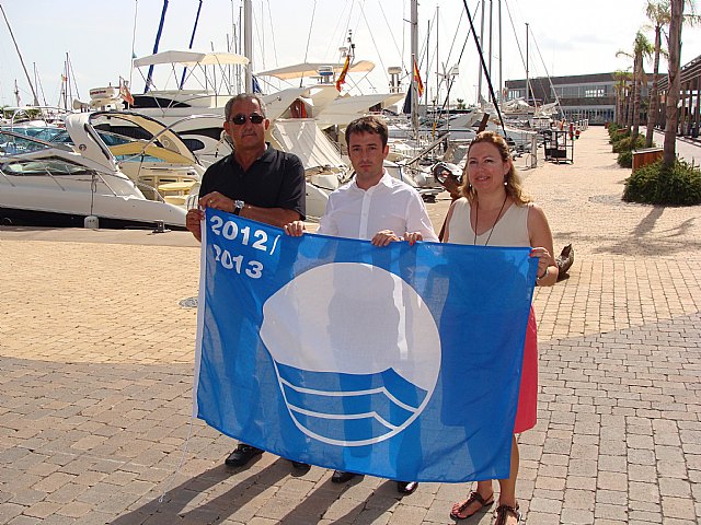 Las banderas azules ondean en la playa de La Puntica y el puerto deportivo Marina de Las Salinas - 3, Foto 3