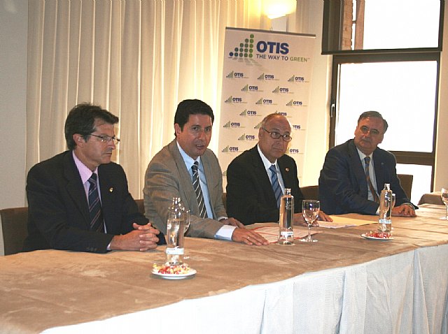 Sevilla destaca que Ley Reguladora de la Reedificación establece un proceso ágil y eficaz para la reconstrucción de Lorca - 1, Foto 1