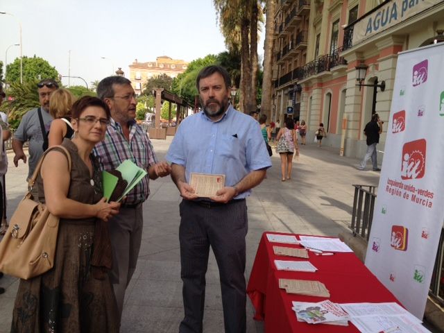IU-Verdes llama a convertir en rebeldía la indignación contra los recortes - 1, Foto 1