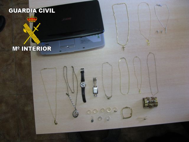 La Guardia Civil detiene a los responsables de varios robos en viviendas - 1, Foto 1
