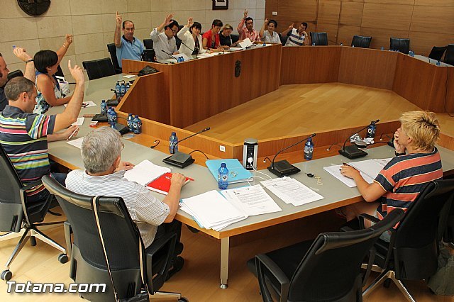 El ayuntamiento de Totana asume la gestión de los servicios de abastecimiento de agua potable a domicilio y alcantarillado - 1, Foto 1