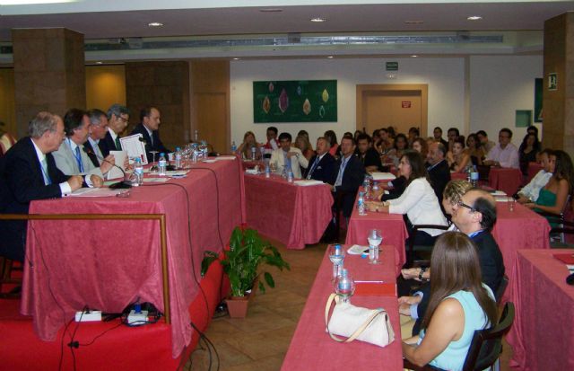 El alcalde de Águilas clausura uno de los cursos más concurridos de la Universidad Internacional del Mar La justicia penal en España - 1, Foto 1