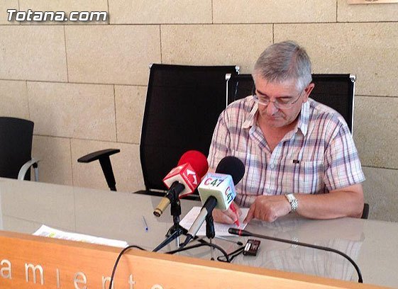 Rueda de prensa IU-verdes. Pleno julio 2012, Foto 1