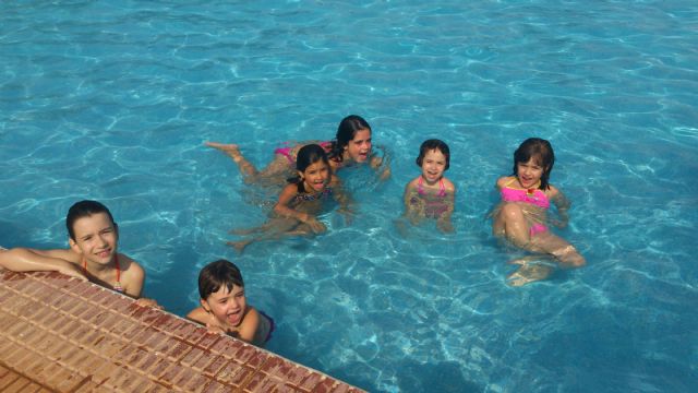 Más de 60 niños han participado en la Escuela de Verano organizada por el colectivo El Candil en colaboración con el ayuntamiento, Foto 2