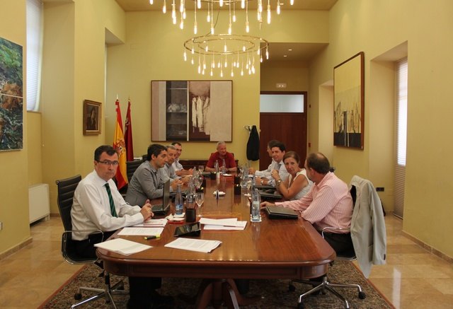 El Ejecutivo regional hace balance del Plan de Vigilancia y Rescate en las Playas este verano, en el que se han realizado 24.425 asistencias - 1, Foto 1