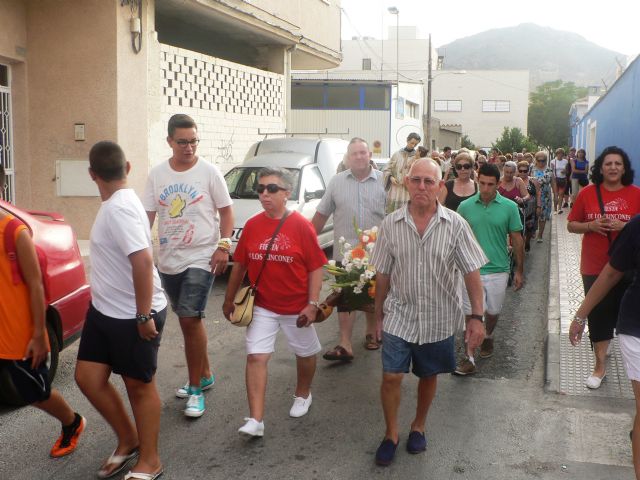 La imagen de San Cayetano sale a la calle para iniciar las fiestas de Los Rincones, Foto 3