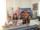 ONDA LOCAL RADIO realiz un programa especial protagonizado por niños