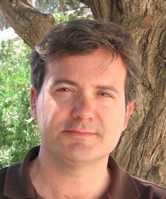 Sería un error recortar en democracia - 1, Foto 1