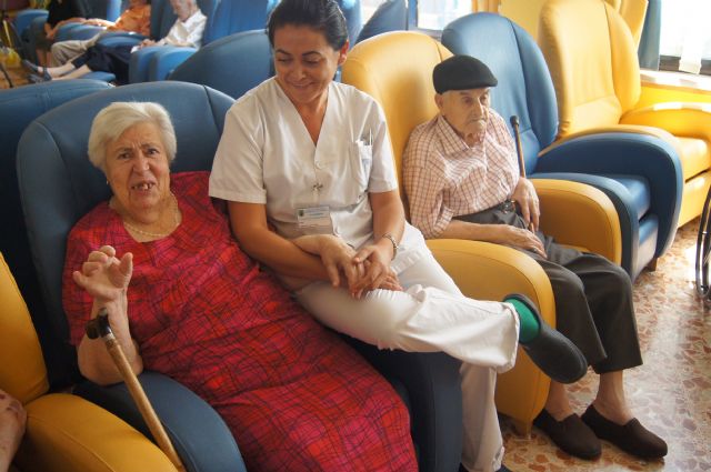 La concejalía de Atención Social ha tramitado en el último año un total de 224 expedientes de acceso a las prestaciones del Sistema de Atención a la Dependencia, Foto 1