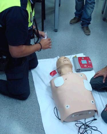 La ESPAC recibe la acreditación para impartir Cursos de Desfibrilador externo - 1, Foto 1