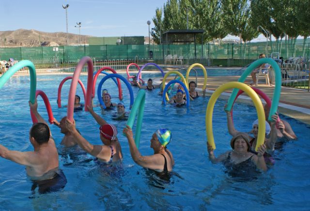 Nueva campaña de verano con actividades acuáticas saludables para las personas mayores - 1, Foto 1