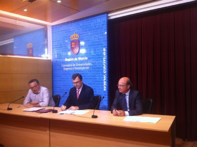 Firmado hoy el convenio Molina Municipio Emprendedor - 1, Foto 1