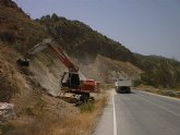 Obras Públicas trabaja en la recuperación de la carretera que conecta La Parroquia con Lorca
