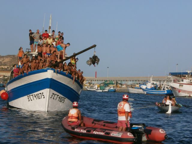 La embarcación La Terraza Pescaditos- Discoteca La Isla gana la Regata de Botes a Remo  - 1, Foto 1