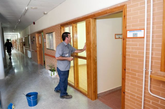 Educación aprovecha el verano para acondicionar 21 colegios de infantil y primaria - 1, Foto 1