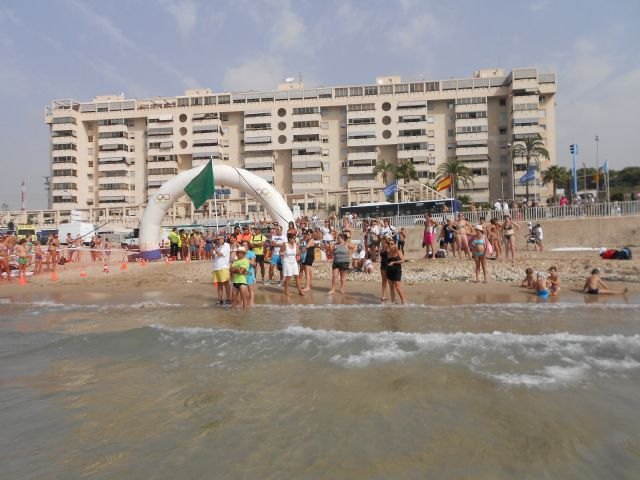 Dos totaneros participaron en la Travesia en la playa Muchavista (San juan-Alicante), Foto 3