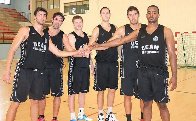 The new template UCAM Murcia performed the first training in Totana, Foto 2
