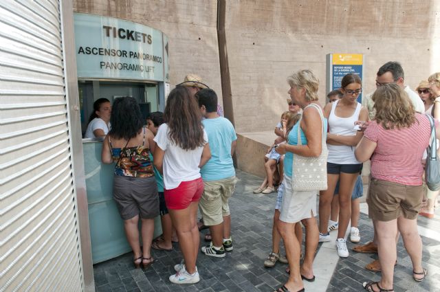 Dos mil personas disfrutan de las actividades veraniegas de Cartagena Puerto de Culturas - 2, Foto 2