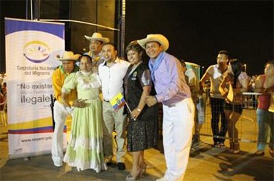 Más de 2000 ecuatorianos celebran el II Encuentro de los Pueblos a través de la Danza y Música Folclórica ecuatoriana, Foto 2