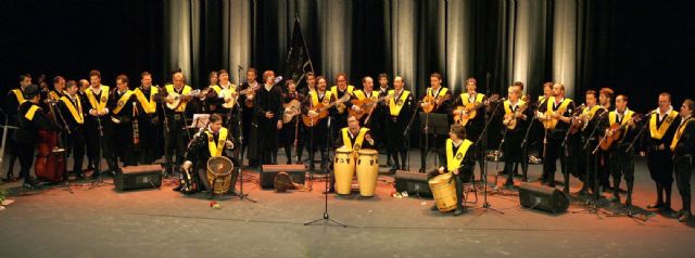 La Tuna de Medicina de Murcia presenta en los Huertos del Malecón un disco dedicado a la gastronomía murciana y Tuna Rhapsody - 1, Foto 1