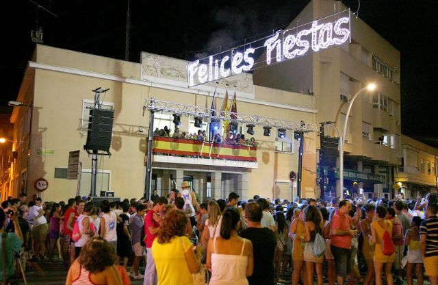 Los festejos en honor a San Agustín iniciaban anoche su andadura - 2, Foto 2