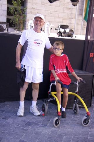 xito de participacin de la carrera a favor de la Asociacin de Huesos de Cristal celebrada en Beniel - 6