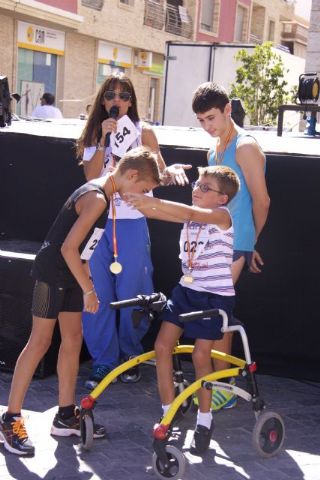 xito de participacin de la carrera a favor de la Asociacin de Huesos de Cristal celebrada en Beniel - 8