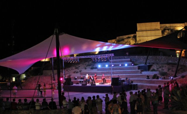 Nueva zona cubierta con carpa multiusos en el entorno turístico Castillo de Nogalte - 1, Foto 1