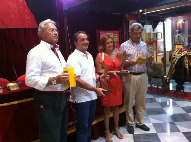 El ciclo Feria y Toros festeja el 125 aniversario del Club Taurino y la Plaza de Toros de Murcia - 2, Foto 2