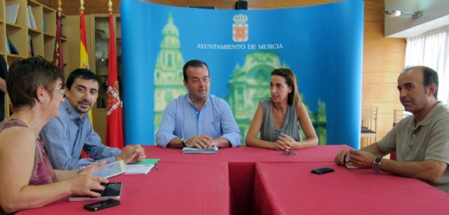 UPyD Murcia y el resto de grupos políticos acuerdan exigir la inmediata restitución de los precios que se venían aplicando hasta el 14 de agosto en el servicio de autobús interurbano - 1, Foto 1