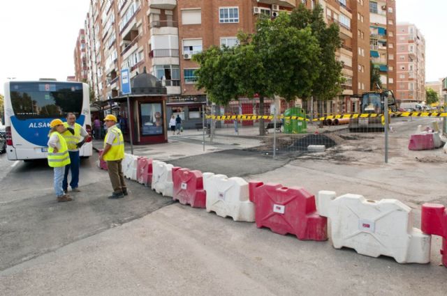 Desvían un colector de fecales por las obras del aparcamiento de la Avenida de América - 1, Foto 1