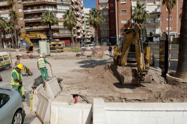 Desvían un colector de fecales por las obras del aparcamiento de la Avenida de América - 3, Foto 3