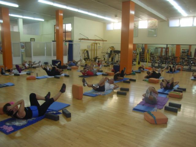 Arranca el programa de gimnasia de mantenimiento ofertado por la concejalía de Deportes en el gimnasio municipal La Cárcel, Foto 1