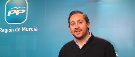 El PP defiende que la subida del IVA no es popular pero ayudará a corregir la política de despilfarro del PSOE, Foto 1