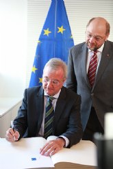 Valcrcel inicia su presidencia en el CDR con una amplia ronda de contactos con las primeras autoridades europeas