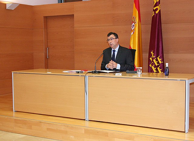 Unas 40.000 familias se beneficiarán de las ayudas para la adquisición de libros y material escolar - 1, Foto 1