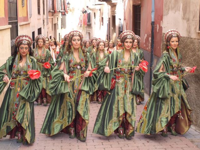 El Bando Moro de Caravaca desfila invitado en las fiestas de Murcia - 1, Foto 1
