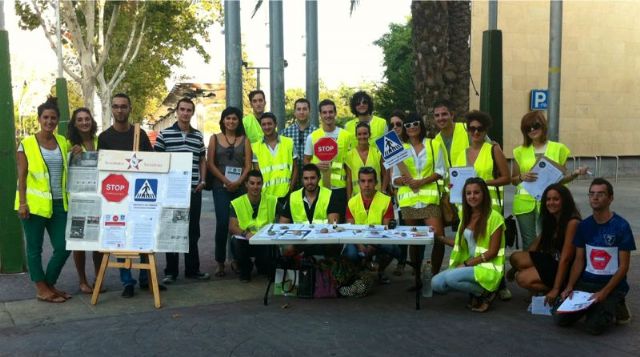 Juventudes socialistas del municipio de Murcia denuncia que el transporte se haya convertido en un lujo al alcance de muy pocos - 1, Foto 1