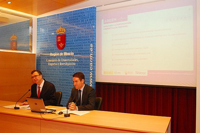 La Comunidad elabora una guía para reducir los consumos energéticos de los edificios y catalogarlos según su eficiencia - 1, Foto 1