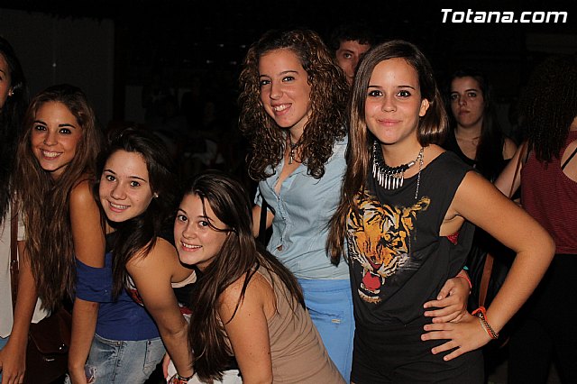 Ms de 800 personas disfrutaron de la noche solidaria del rock - 7