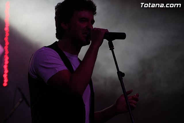 Ms de 800 personas disfrutaron de la noche solidaria del rock - 20