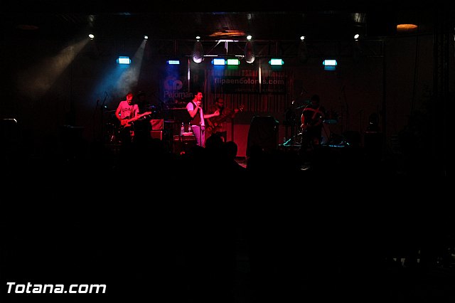 Ms de 800 personas disfrutaron de la noche solidaria del rock - 45