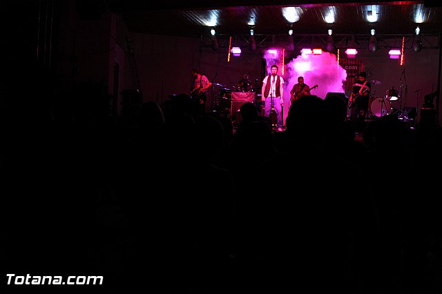 Ms de 800 personas disfrutaron de la noche solidaria del rock - 49