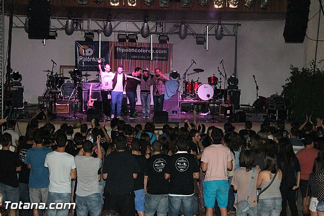 Ms de 800 personas disfrutaron de la noche solidaria del rock - 62
