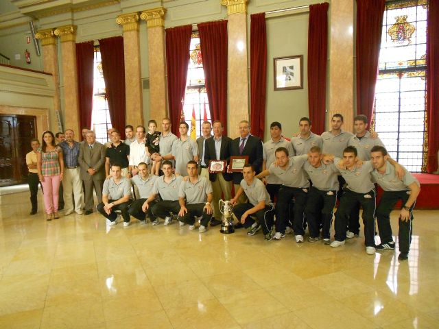 El Alcalde recibe al equipo ElPozo Murcia, campeón de la Supercopa - 3, Foto 3