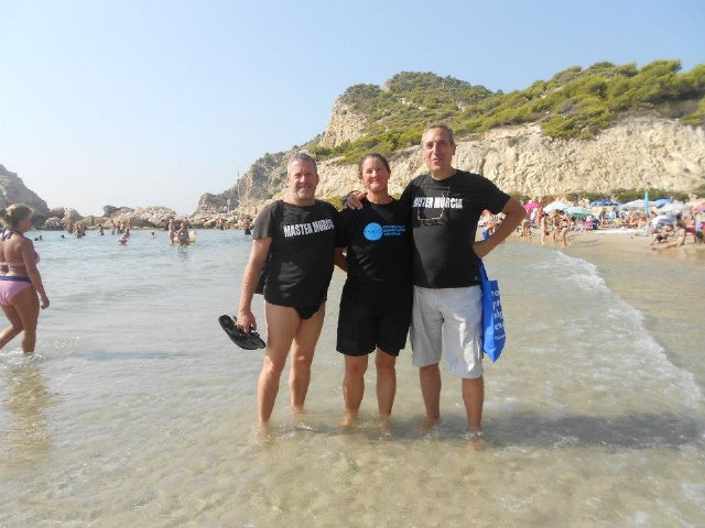 El totanero jose Migue Cano participó en la I Travesía a nado Cala de Finestrat (Alicante), Foto 1