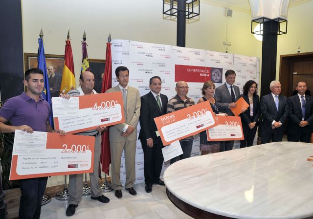 Un alumno de la Facultad de Letras gana el Premio de Relato Corto Erasmus de la Universidad de Murcia - 1, Foto 1