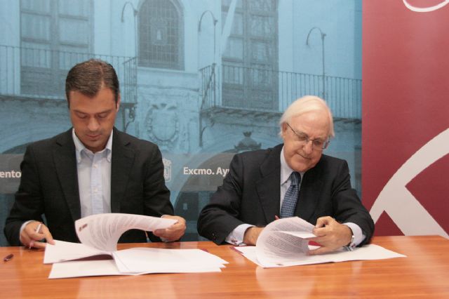 Firmado el convenio entre el Ayuntamiento de Yecla y la Fundación Universidad Empresa - 2, Foto 2