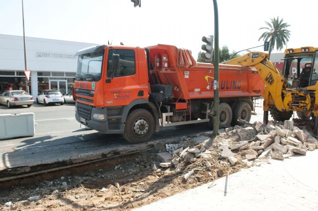 Nueva acera frente a los concesionarios de coches de la avenida Juan Carlos I - 3, Foto 3